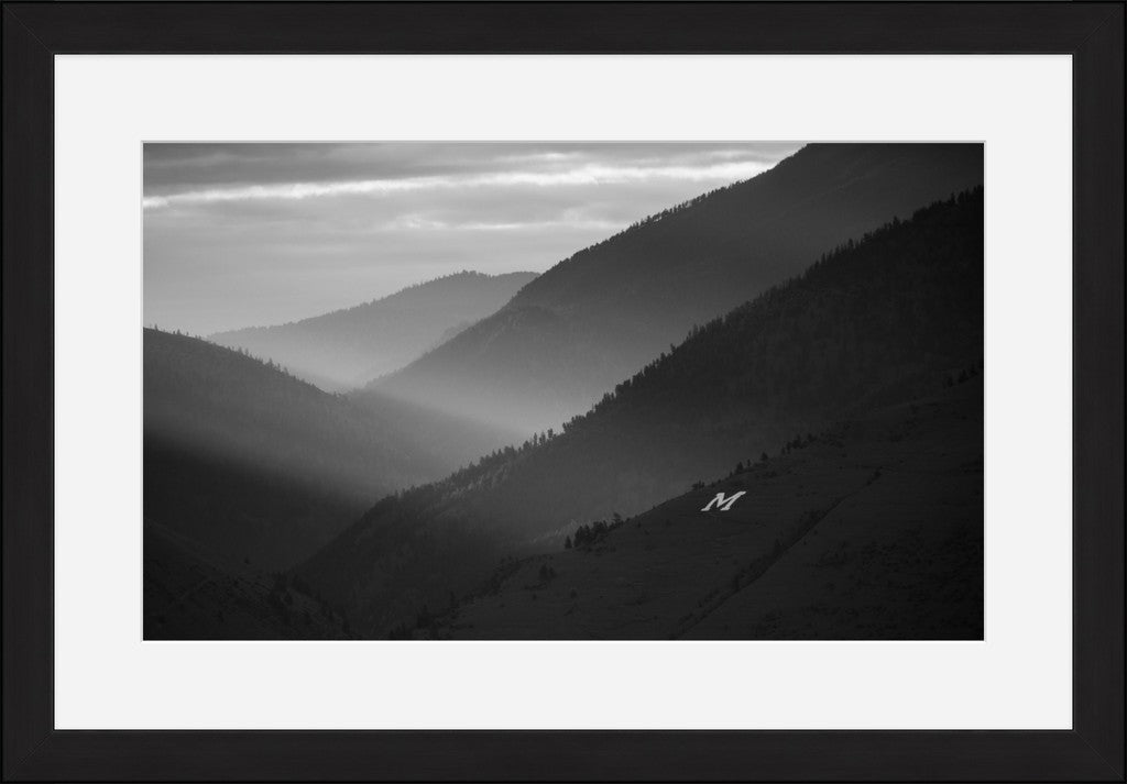 Stunning Black & White Photo of Missoula Montana
